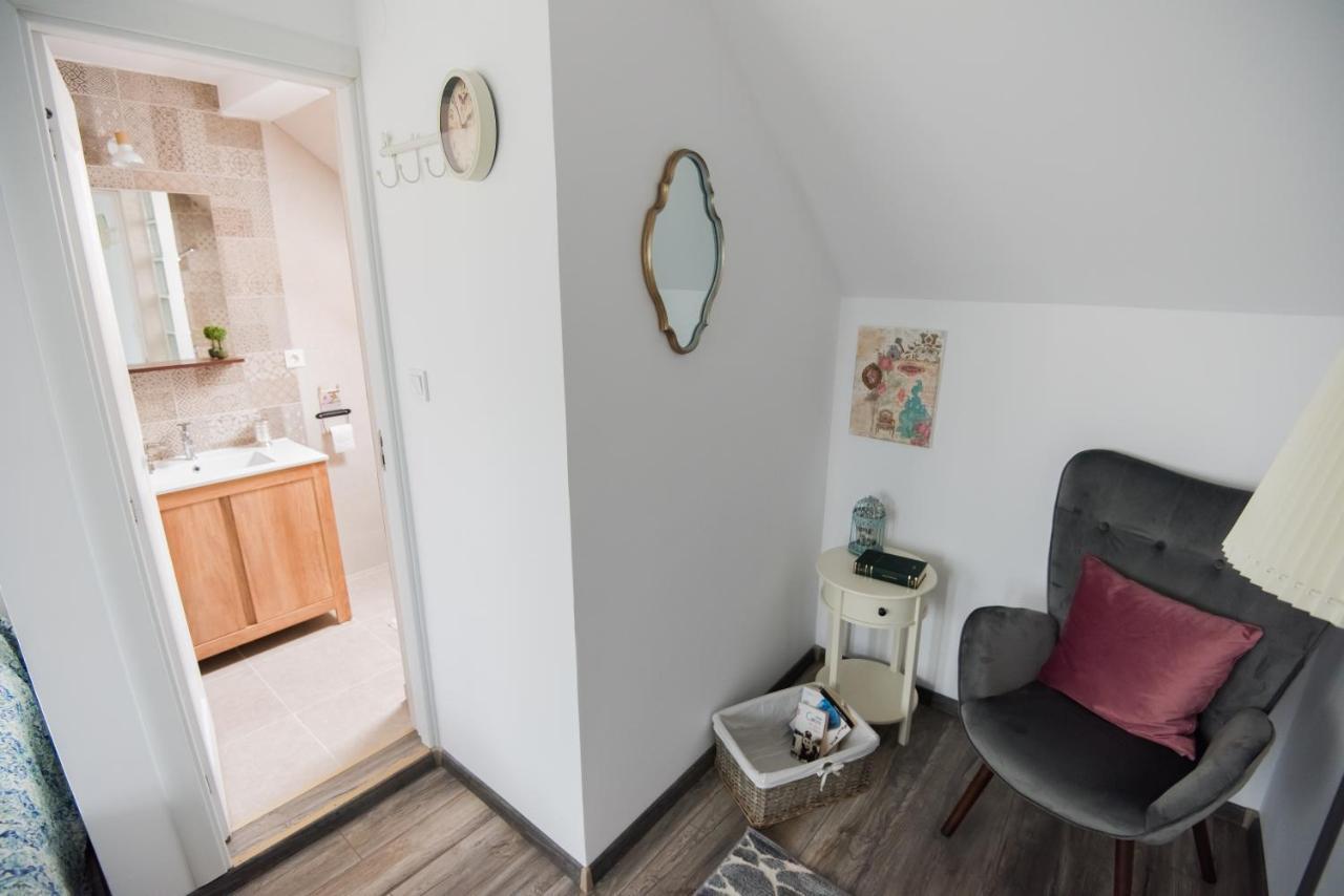 Vila Chic M Hotel Moieciu de Jos Luaran gambar