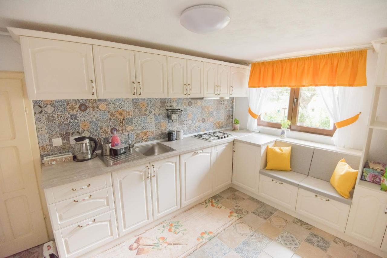 Vila Chic M Hotel Moieciu de Jos Luaran gambar