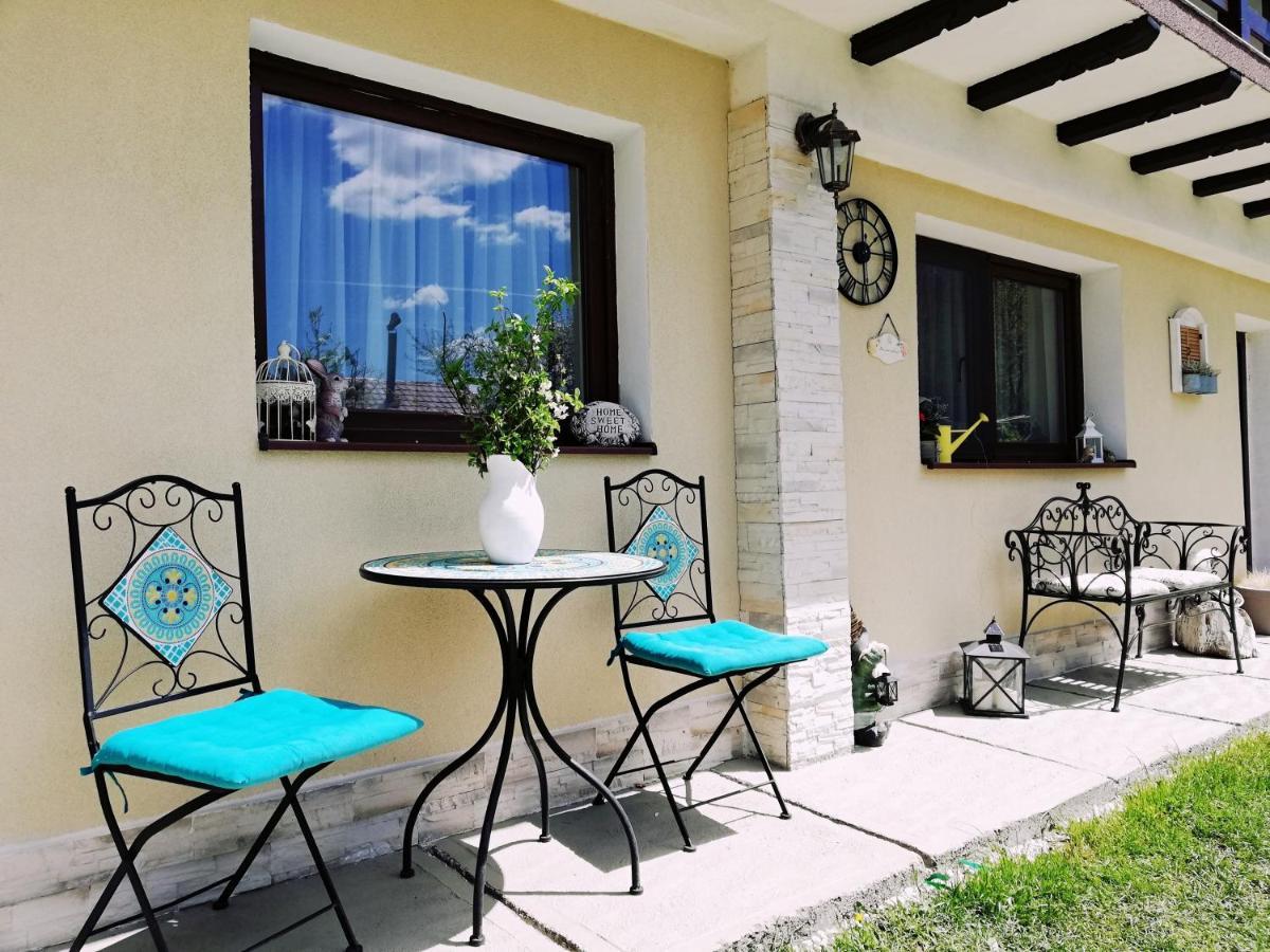 Vila Chic M Hotel Moieciu de Jos Luaran gambar