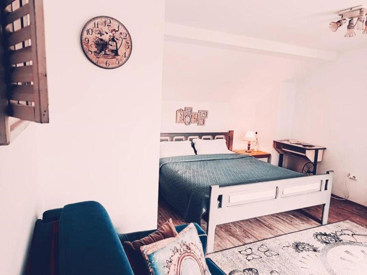 Vila Chic M Hotel Moieciu de Jos Luaran gambar